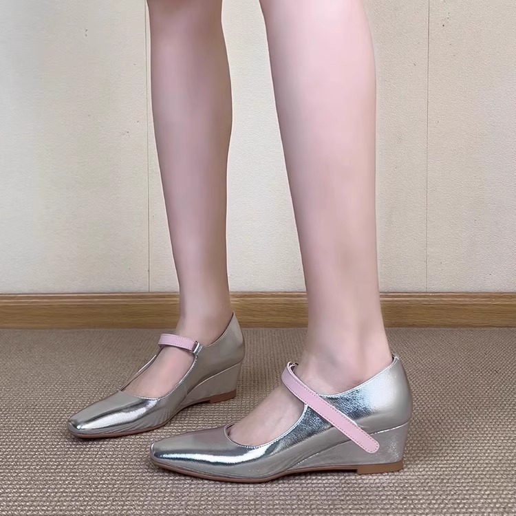 Dames Wedge Square Toe Shallow - Velcro Hook Loop recensie en prijs