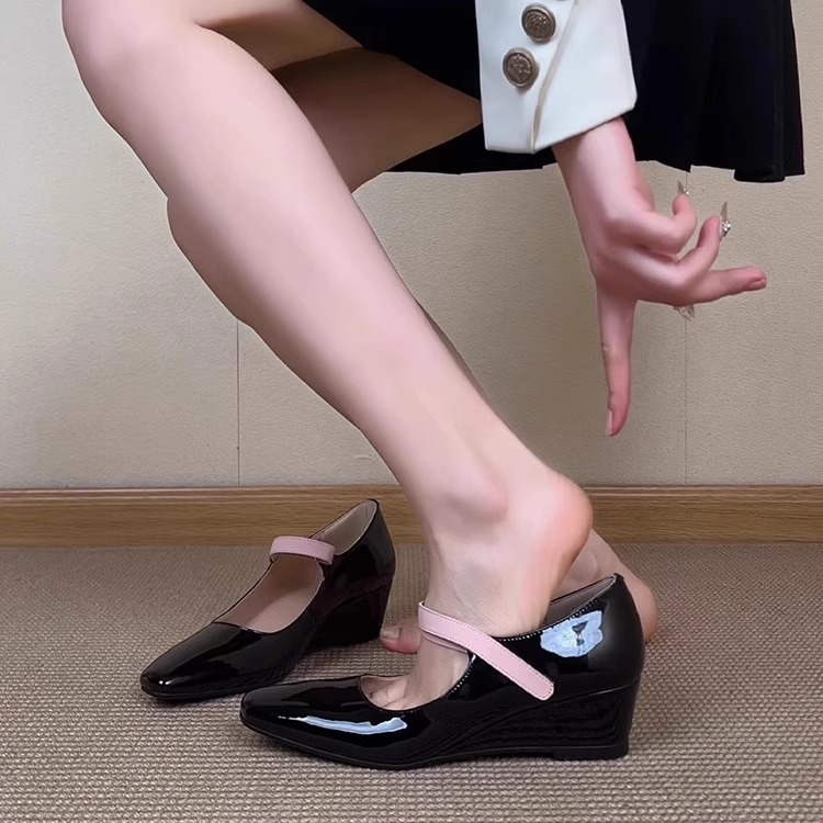 Dames Wedge Square Toe Shallow - Velcro Hook Loop recensie en prijs